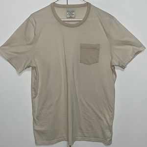 ABERCROMBIE & FINCH T-SHIRT